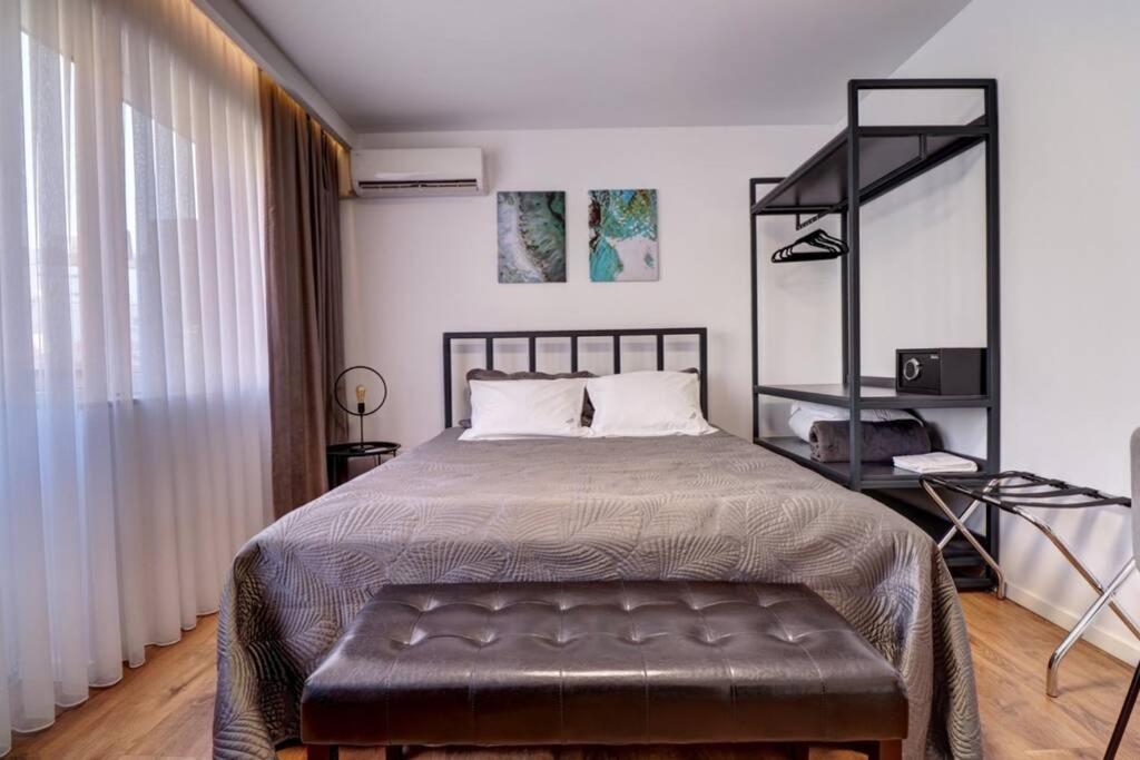 Town Square Apartment Pristina Extérieur photo